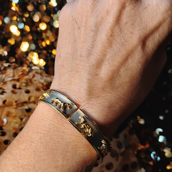 Vintage 80s Gols & Silver Waking Lioness Heavy Metal Spirit Cuff Bracelet - Picture 6 of 11
